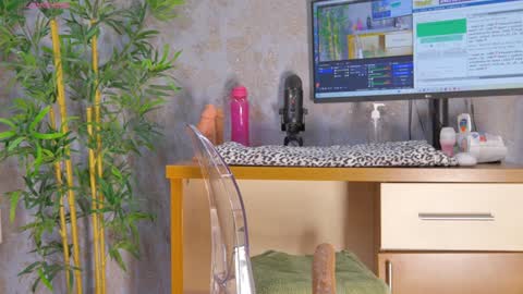 Snapshot of yourburnwish chatting on 01-11-25, 07:06 Anna online show from 01-11-25, 07:06