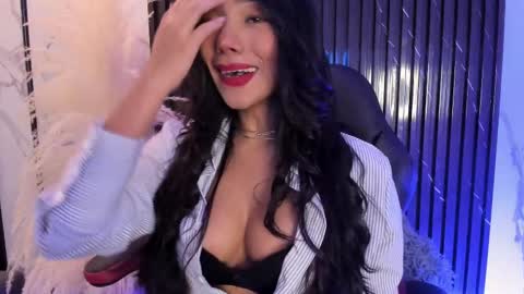 Selena online show from 03-07-25, 05:18