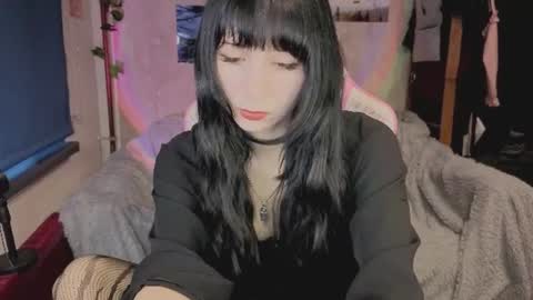 Snapshot of yourcutiegoth chatting on 06-26-26, 07:07 Vasilisa online show from 06-26-26, 07:07