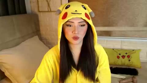 JEN  online show from 01-12-26, 11:15