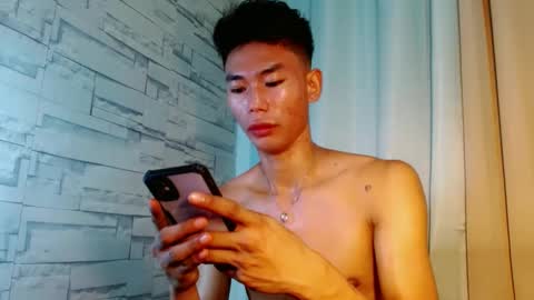 Snapshot of yourdreamboyx chatting on 01-19-25, 06:20 Rence online show from 01-19-25, 06:20