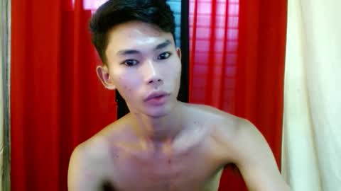 Snapshot of yourdreamboyx chatting on 02-24-25, 06:05 Rence online show from 02-24-25, 06:05