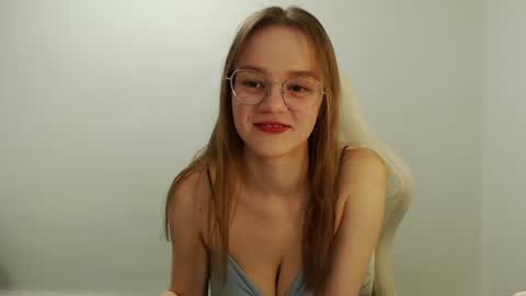 Lana online show from 07-04-26, 07:20