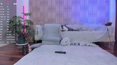 Mary online show from 05-11-26, 10:32