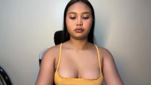 yourfantasyyy_ online show from 05-15-26, 08:54