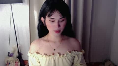 Snapshot of yourfavorateella chatting on 09-15-25, 09:31 PrettyElla online show from 09-15-25, 09:31