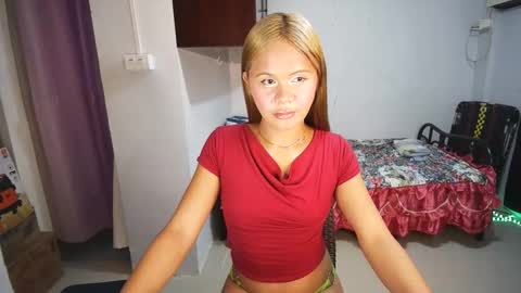 Snapshot of yourfucking349575 chatting on 11-19-25, 11:21 Angela online show from 11-19-25, 11:21