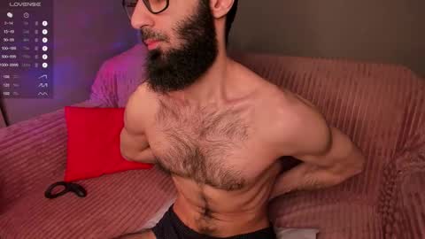 Snapshot of yourhairysecret chatting on 01-18-26, 10:35 HAIRY wants to have a great time online show from 01-18-26, 10:35