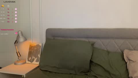 Aida online show from 12-23-24, 11:57