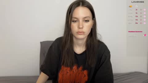 Aida online show from 12-30-24, 01:25