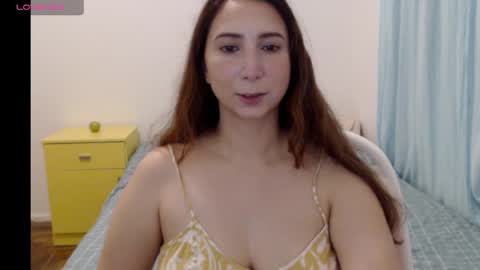Snapshot of yourhoneypiexx chatting on 02-12-25, 08:40 Honey online show from 02-12-25, 08:40