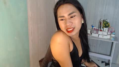Snapshot of yourhottie_winxxx chatting on 05-02-26, 10:48 Mauie online show from 05-02-26, 10:48