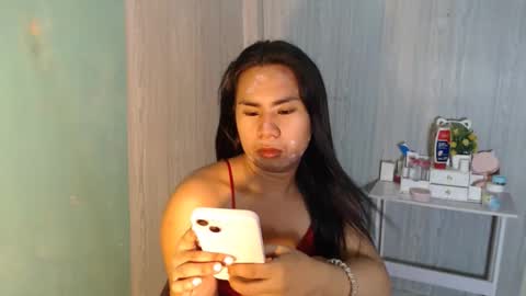 Snapshot of yourhottie_winxxx chatting on 05-10-26, 11:59 Mauie online show from 05-10-26, 11:59