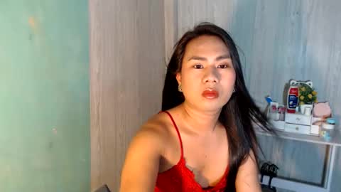 Snapshot of yourhottie_winxxx chatting on 06-04-26, 11:33 Mauie online show from 06-04-26, 11:33