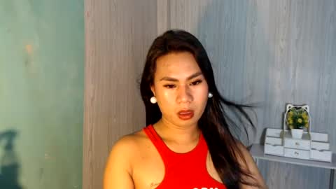 Snapshot of yourhottie_winxxx chatting on 07-17-26, 01:56 Mauie online show from 07-17-26, 01:56