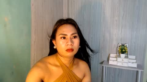 Snapshot of yourhottie_winxxx chatting on 07-22-26, 11:18 Mauie online show from 07-22-26, 11:18