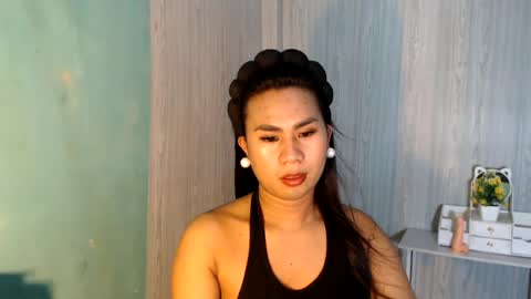 Snapshot of yourhottie_winxxx chatting on 07-29-26, 01:04 Mauie online show from 07-29-26, 01:04