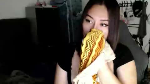 tifanny online show from 02-25-26, 05:39