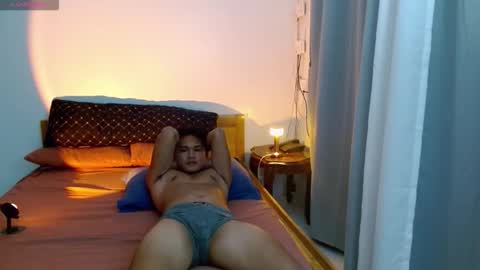 Snapshot of yourmrsam chatting on 11-11-25, 03:56 Sam 3 online show from 11-11-25, 03:56