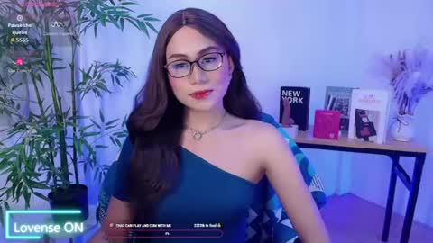 Snapshot of yournaughty_poxysweet chatting on 06-19-26, 10:19 poxy online show from 06-19-26, 10:19