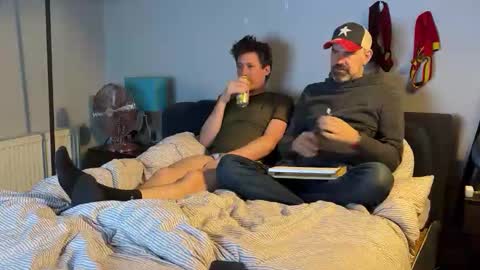 Snapshot of yournewfavourite chatting on 02-09-26, 11:09 newcastle72 online show from 02-09-26, 11:09