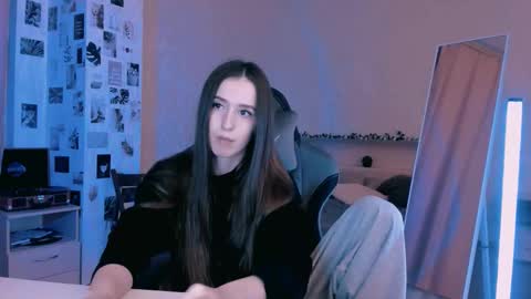 Snapshot of yourrdanceteacher chatting on 10-05-25, 07:34 Eva online show from 10-05-25, 07:34