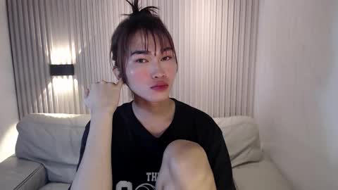 Snapshot of yoursexservice chatting on 12-19-25, 01:01 online show from 12-19-25, 01:01