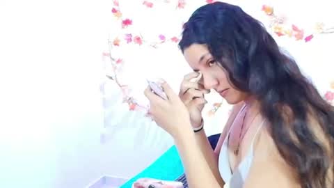 Snapshot of yoursexy18lover chatting on 06-14-26, 06:59 Lina and roberth online show from 06-14-26, 06:59