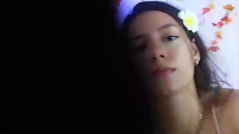 Snapshot of yoursexy18lover chatting on 07-05-26, 06:31 Lina and roberth online show from 07-05-26, 06:31