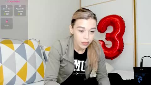 Snapshot of yoursoul_mila chatting on 03-11-25, 11:01 yoursoul_mila online show from 03-11-25, 11:01