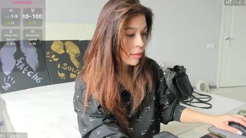 yoursoul_mila online show from 04-18-26, 09:46