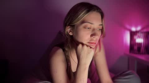 yoursweet_couple online show from 09-22-25, 09:06