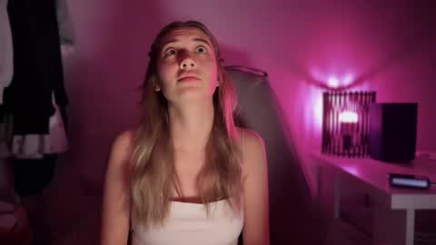 yoursweet_couple online show from 09-23-25, 09:51