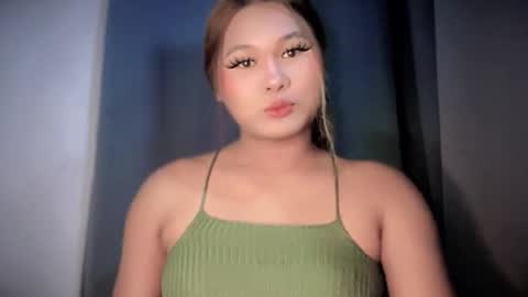 yoursweetgirl_zia online show from 03-28-26, 09:42