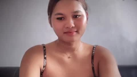 yoursweetgirl_zia online show from 05-13-26, 04:21