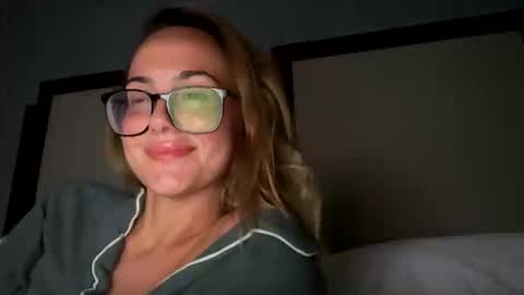 Snapshot of yoursweetgrace chatting on 04-26-26, 10:57 yoursweetgrace online show from 04-26-26, 10:57