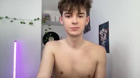 Snapshot of yoursweetyguy chatting on 04-16-26, 01:45 yoursweetyguy online show from 04-16-26, 01:45