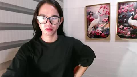 Snapshot of yourtinybunny chatting on 03-10-25, 12:15 yourtinybunny online show from 03-10-25, 12:15