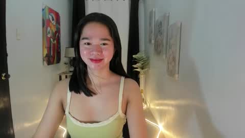 Snapshot of yourtinybunny chatting on 09-24-25, 06:33 yourtinybunny online show from 09-24-25, 06:33