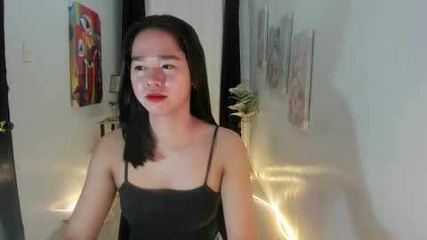 Snapshot of yourtinybunny chatting on 09-28-25, 12:21 yourtinybunny online show from 09-28-25, 12:21