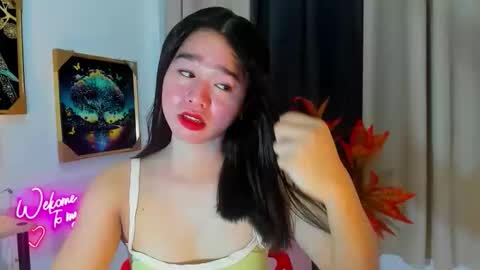 Snapshot of yourtinybunny chatting on 11-03-25, 11:33 yourtinybunny online show from 11-03-25, 11:33