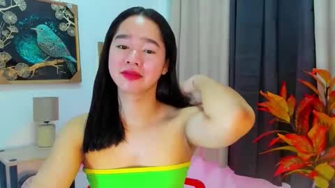 Snapshot of yourtinybunny chatting on 11-24-25, 04:01 yourtinybunny online show from 11-24-25, 04:01