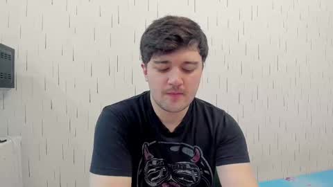 Snapshot of yourtotoro chatting on 03-08-25, 05:28 Mike online show from 03-08-25, 05:28