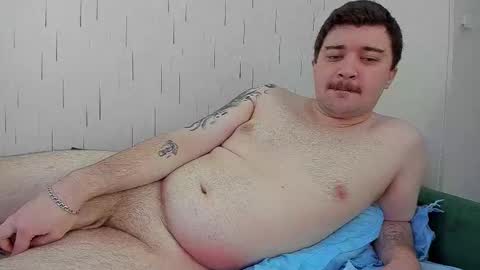 Snapshot of yourtotoro chatting on 09-24-25, 08:06 Mike online show from 09-24-25, 08:06