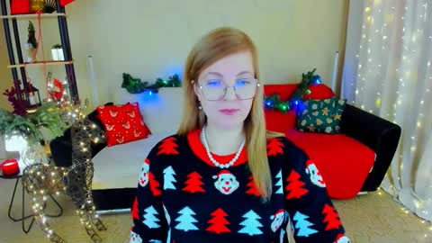 Snapshot of youruniverser chatting on 12-14-25, 09:25 Alice online show from 12-14-25, 09:25