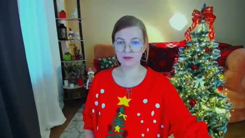 Snapshot of youruniverser chatting on 12-23-25, 09:51 Alice online show from 12-23-25, 09:51