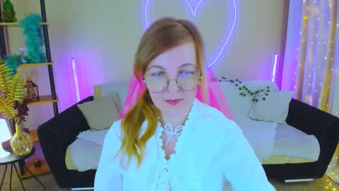 Snapshot of youruniverser chatting on 02-01-26, 09:41 Alice online show from 02-01-26, 09:41