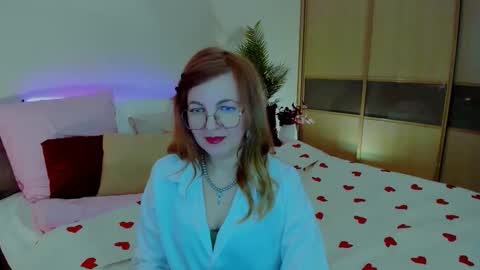 Snapshot of youruniverser chatting on 02-23-26, 04:54 Alice online show from 02-23-26, 04:54