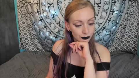 YourVenus00 -Follow my OF online show from 05-25-26, 06:47