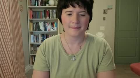 Snapshot of yousaiditfirst chatting on 05-31-26, 07:48 Rose Noire online show from 05-31-26, 07:48